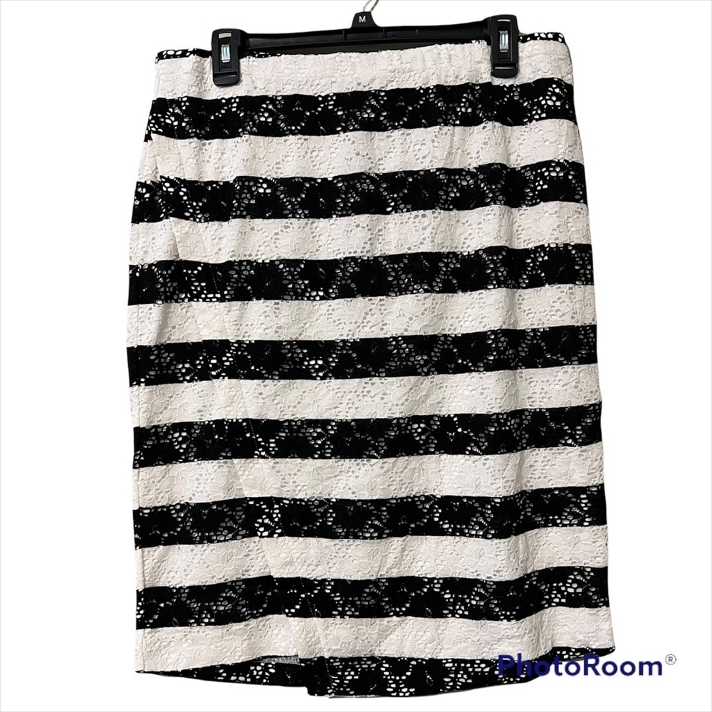 Lane Bryant size 14 womens black white crochet look pencil skirt zips clasps NWT